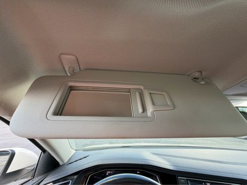 Used 2023 Volkswagen Jetta SE FWD image 25