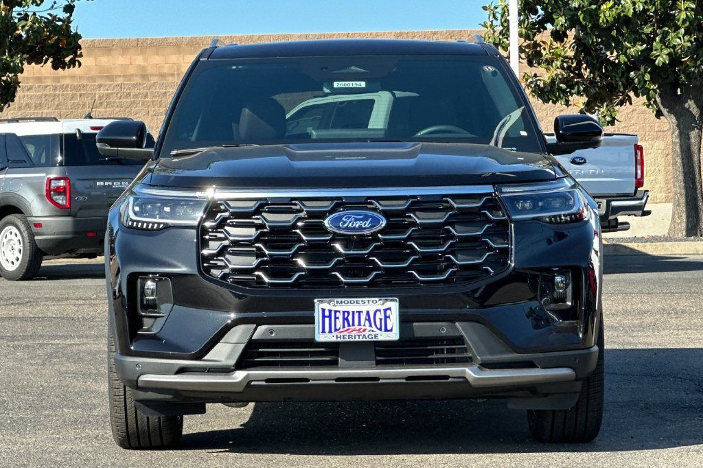 New 2026 Ford Explorer Platinum w/ LUX Leather Package AWD/4WD image 9
