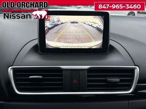 Used 2015 MAZDA MAZDA3 i Touring w/ Technology Package image 15