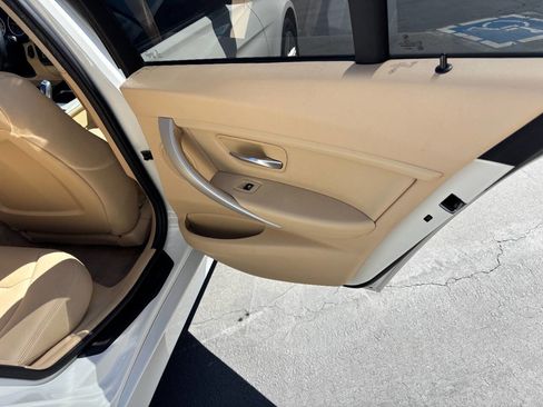 Used 2015 BMW 320i Sedan RWD image 25