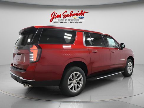 New 2026 Chevrolet Suburban Premier AWD/4WD image 6