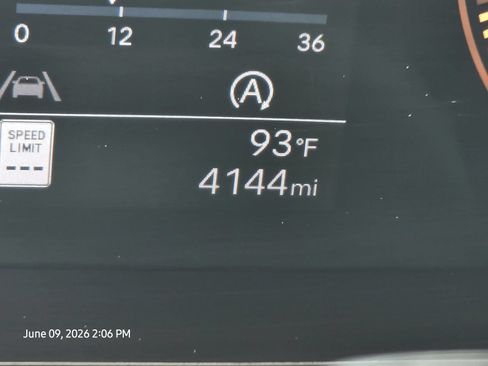 Used 2026 Hyundai Santa Fe SEL FWD image 30