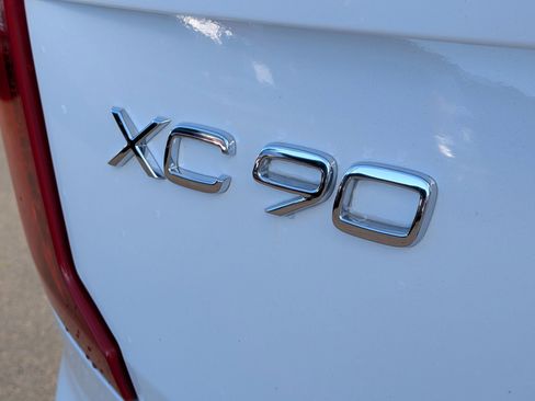 Used 2019 Volvo XC90 T6 Momentum w/ Advanced Package image 29