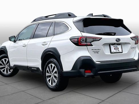 Used 2023 Subaru Outback Premium AWD/4WD image 12