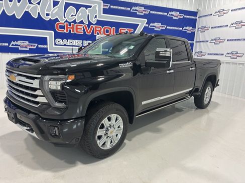 Used 2024 Chevrolet Silverado 2500 High Country w/ High Country Premium Package AWD/4WD image 14