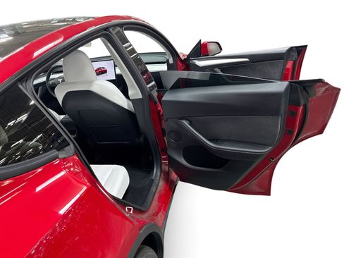 Certified 2023 Tesla Model Y Performance AWD/4WD image 12