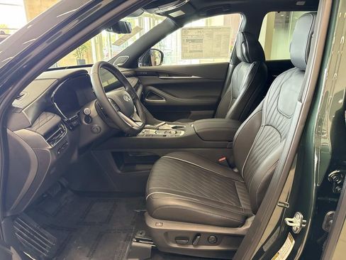 New 2026 INFINITI QX60 Autograph w/ Dark Cargo Package image 9