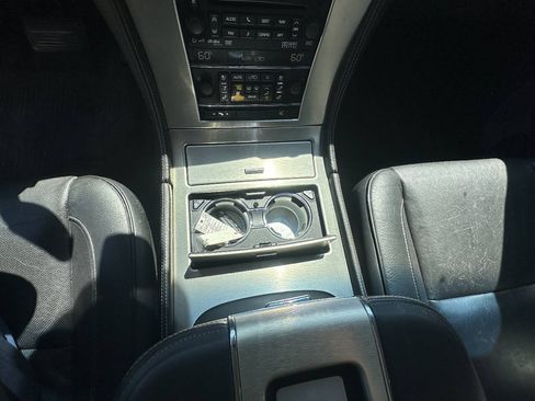Used 2013 Cadillac Escalade ESV Platinum AWD/4WD image 21