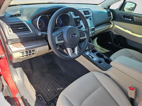 Used 2017 Subaru Outback 2.5i Limited image 10