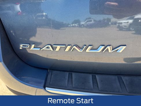 Used 2020 Ford Explorer Platinum w/ Premium Technology Package AWD/4WD image 10