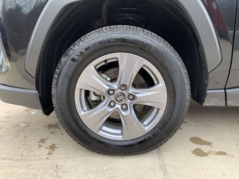 Used 2022 Toyota RAV4 XLE image 31