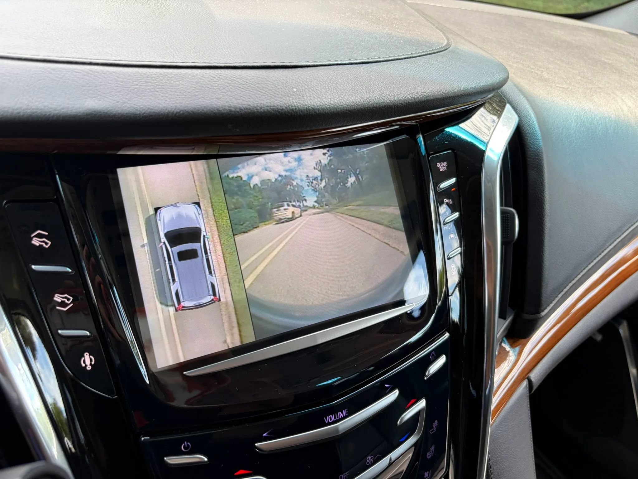 Used 2016 Cadillac Escalade Luxury RWD image 58