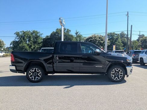 Used 2025 RAM 1500 Laramie AWD/4WD image 2