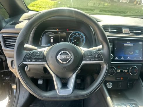 Used 2023 Nissan Leaf S FWD image 14