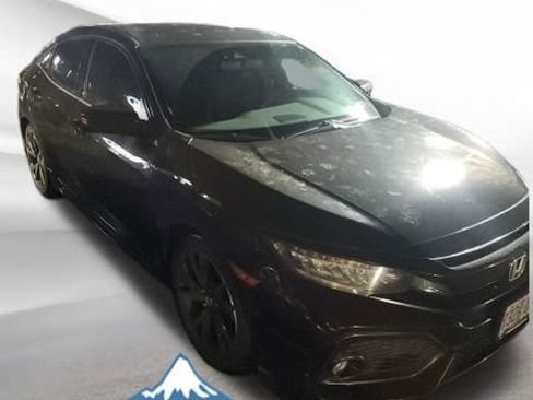 Used 2019 Honda Civic Sport Touring image 5