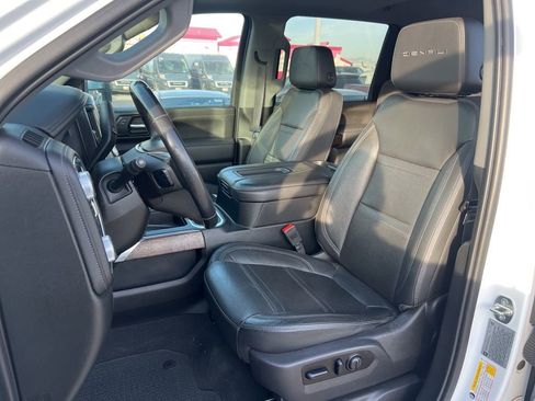Used 2020 GMC Sierra 3500 Denali w/ Denali Ultimate Package image 10