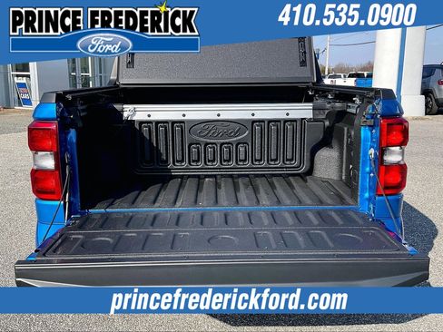 Used 2025 Ford Maverick Lobo image 32