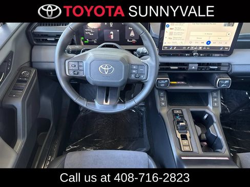 Used 2026 Toyota RAV4 XSE w/ Panoramic Sun Roof Package AWD/4WD image 18