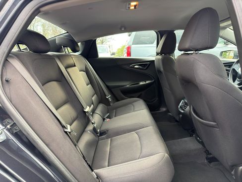Used 2023 Chevrolet Malibu LT image 16