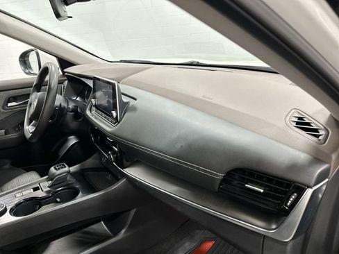 Used 2021 Nissan Rogue SV AWD/4WD image 25