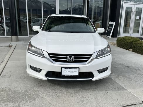 Used 2015 Honda Accord EX-L image 2