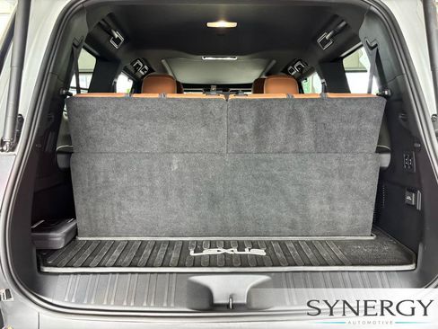 Used 2024 Lexus GX 550 w/ Accessory Package (Z1) AWD/4WD image 28