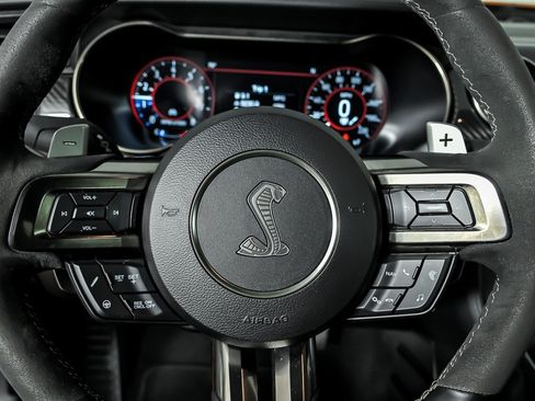 Used 2021 Ford Mustang Shelby GT500 w/ Technology Package RWD image 21