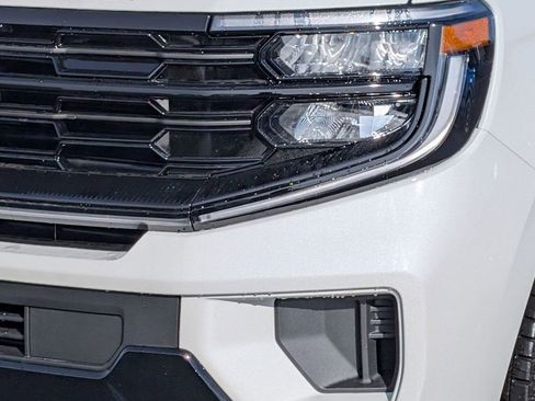 New 2025 Ford Expedition Platinum w/ Stealth Performance Package image 12