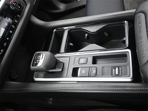 Used 2024 Nissan Pathfinder SV w/ Lighting Package (N92) image 25