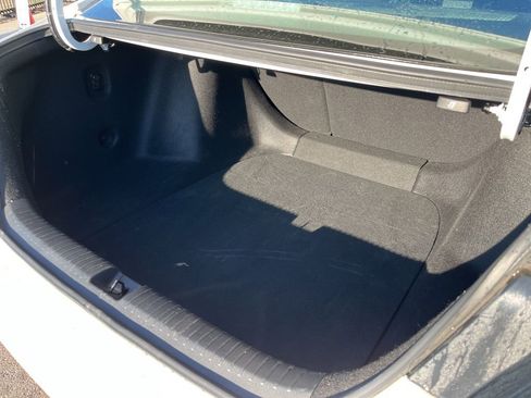 Used 2023 Honda Accord EX image 7