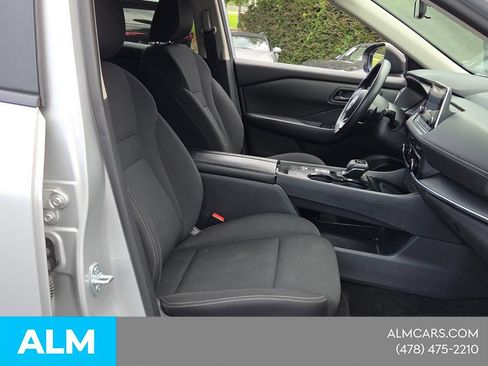 Used 2024 Nissan Rogue S FWD image 16