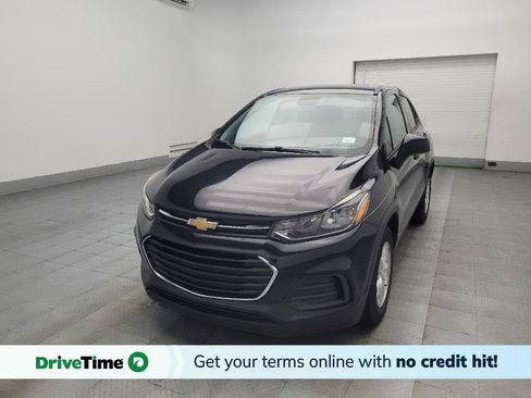 Used 2020 Chevrolet Trax LS w/ Tint and Cruise Package image 1