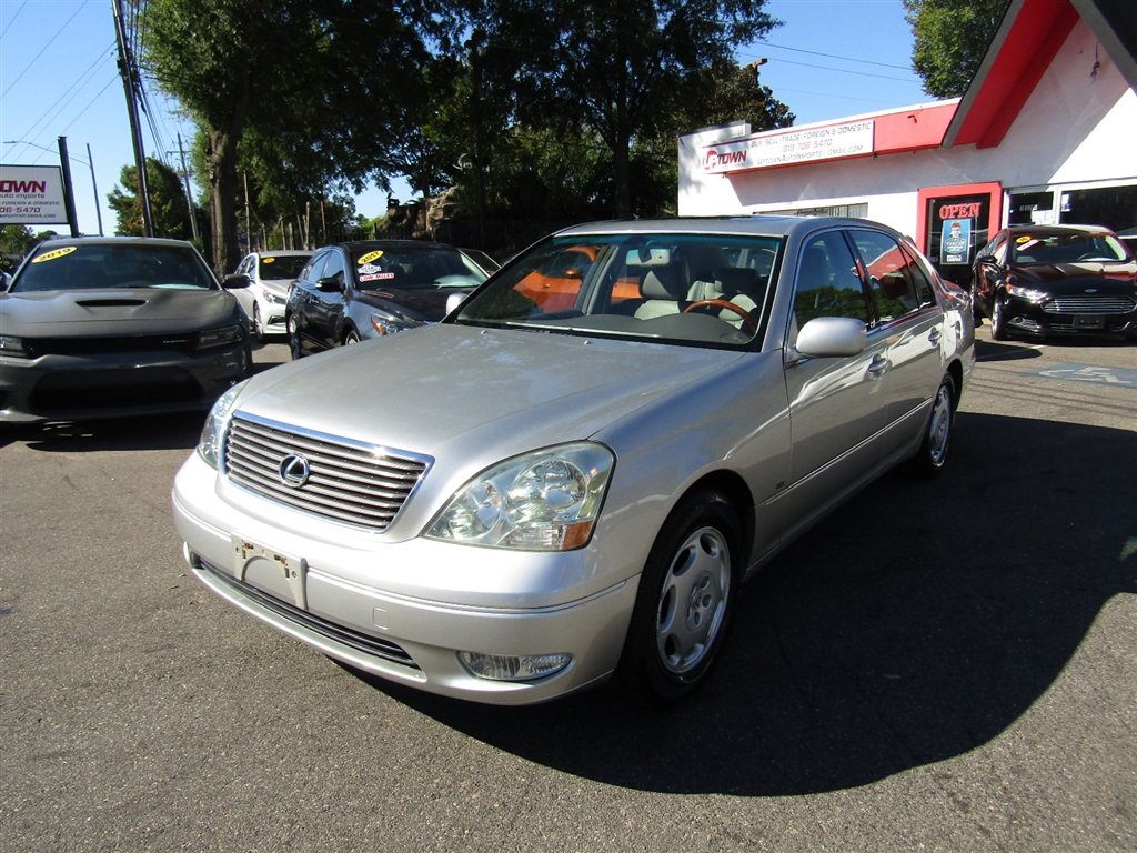 Used 2001 Lexus LS 430 RWD image 1