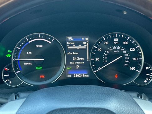 Used 2016 Lexus ES 300h image 19