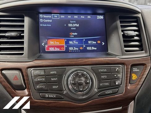 Used 2019 Nissan Pathfinder Platinum AWD/4WD image 17