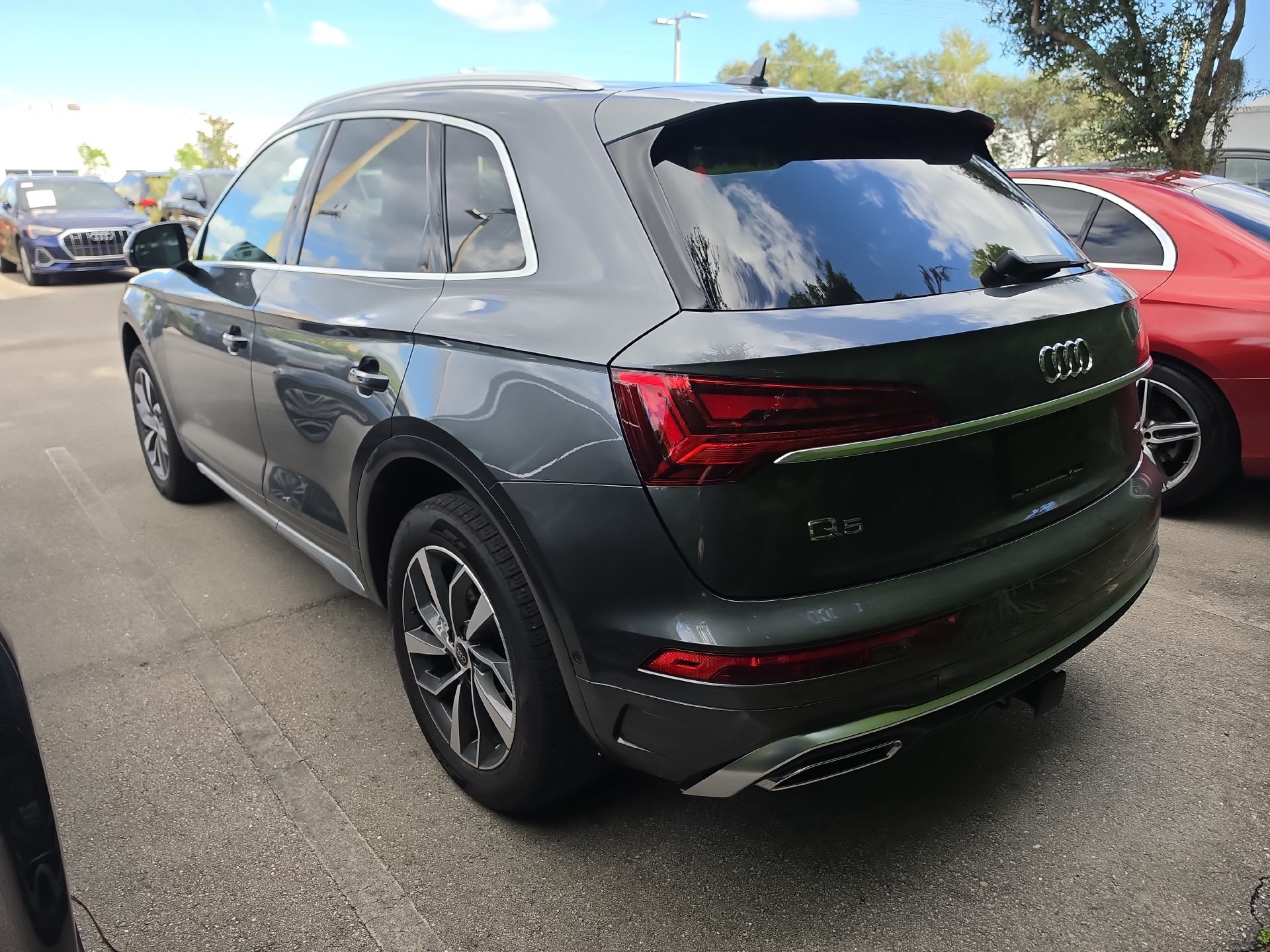 Used 2024 Audi Q5 2.0T Prestige w/ Prestige Package AWD/4WD image 4