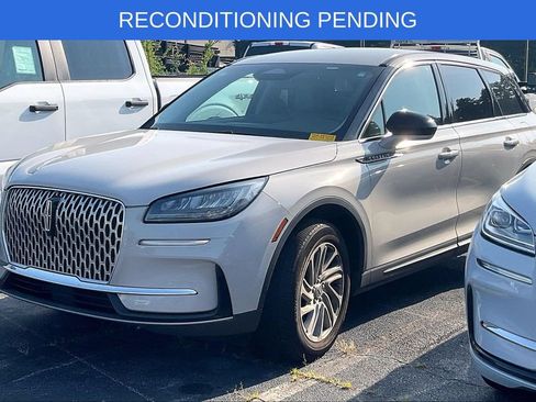 Used 2023 Lincoln Corsair FWD image 2