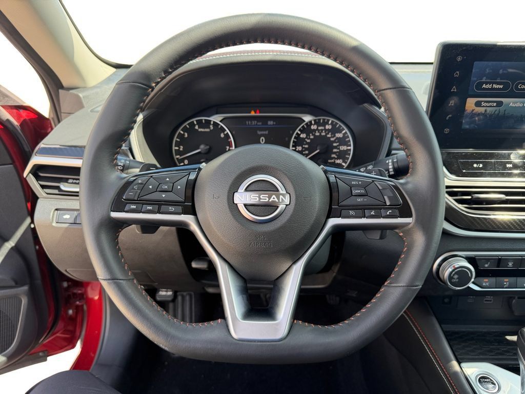 Used 2024 Nissan Altima 2.5 SR w/ SR Premium Package FWD image 13