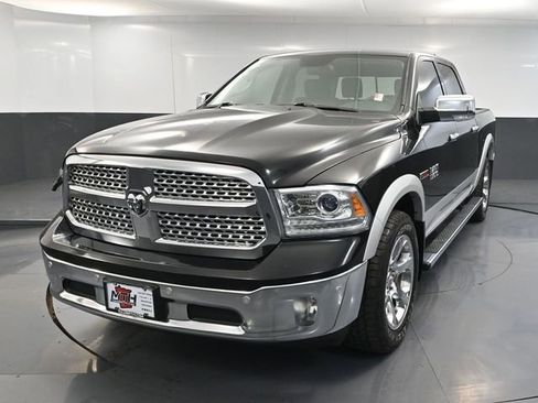 Used 2016 RAM 1500 Laramie w/ Convenience Group image 12