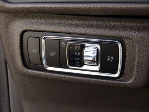 Certified 2024 Lincoln Corsair FWD image 22