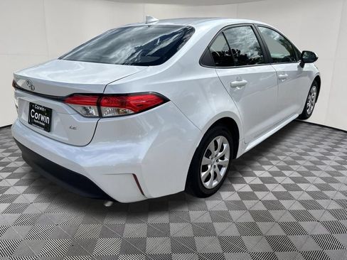 Used 2025 Toyota Corolla LE FWD image 8