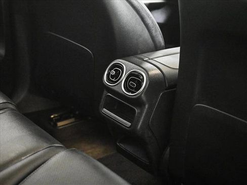 New 2026 Mercedes-Benz GLC 300 4MATIC image 9