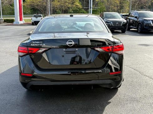 Certified 2025 Nissan Sentra SV w/ Trunk Package image 7