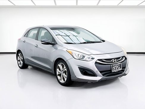 Used 2013 Hyundai Elantra GT w/ Tech Pkg image 3