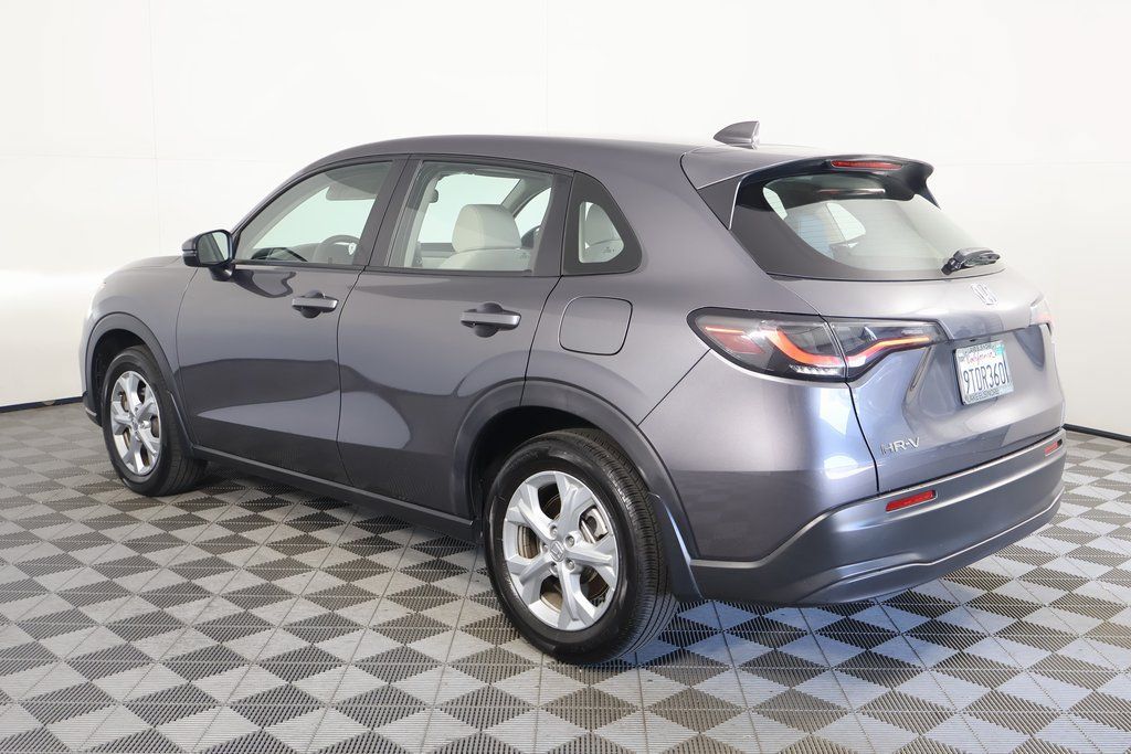 Used 2025 Honda HR-V LX image 4