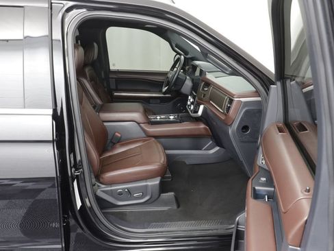 Used 2023 Ford Expedition Max Limited AWD/4WD image 22