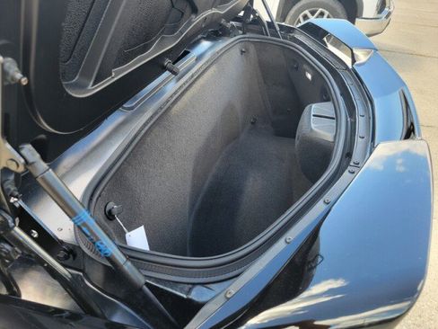 Used 2024 Chevrolet Corvette Stingray Preferred Conv w/ Z51 Performance Package RWD image 7