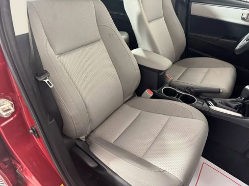 Used 2015 Toyota Corolla LE image 31