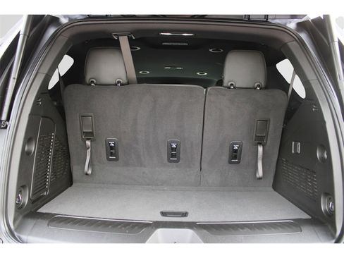 Used 2025 Chevrolet Tahoe LT image 26