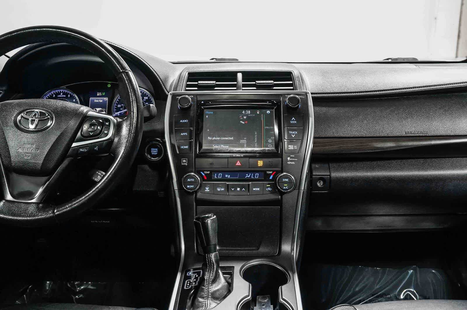 Certified 2016 Toyota Camry XLE w/ Advanced Technology Package FWD image 14